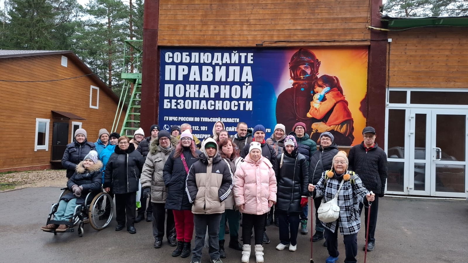 Вторая смена группы "СВОи" в лагере Шахтёр Вторая смена группы "СВОи" в лагере Шахтёр