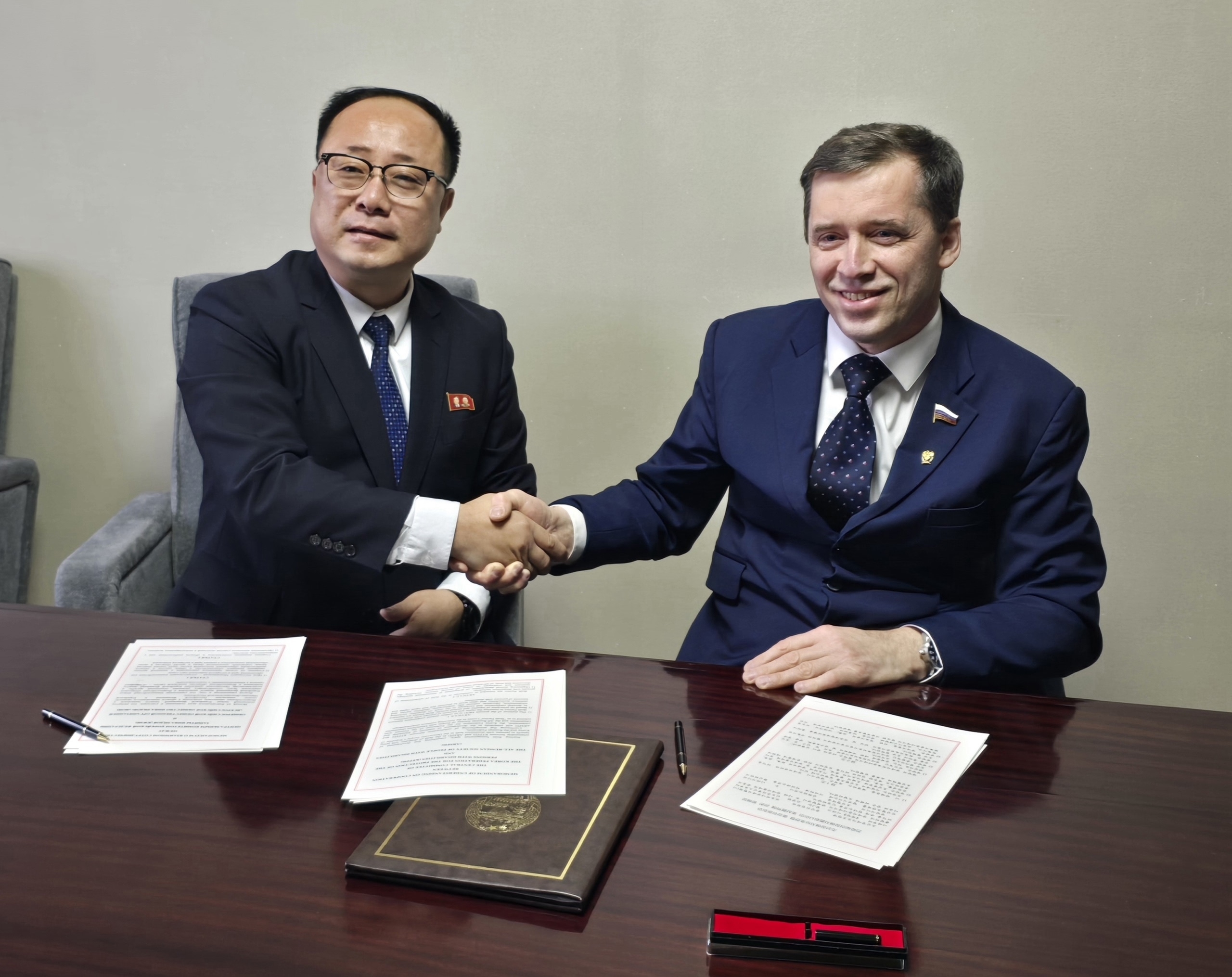 Подписан меморандум о сотрудничестве между Всероссийским обществом инвалидов (ВОИ) и Корейской федерацией защиты инвалидов (КФЗИ) Подписан меморандум о сотрудничестве между Всероссийским обществом инвалидов (ВОИ) и Корейской федерацией защиты инвалидов (КФЗИ)