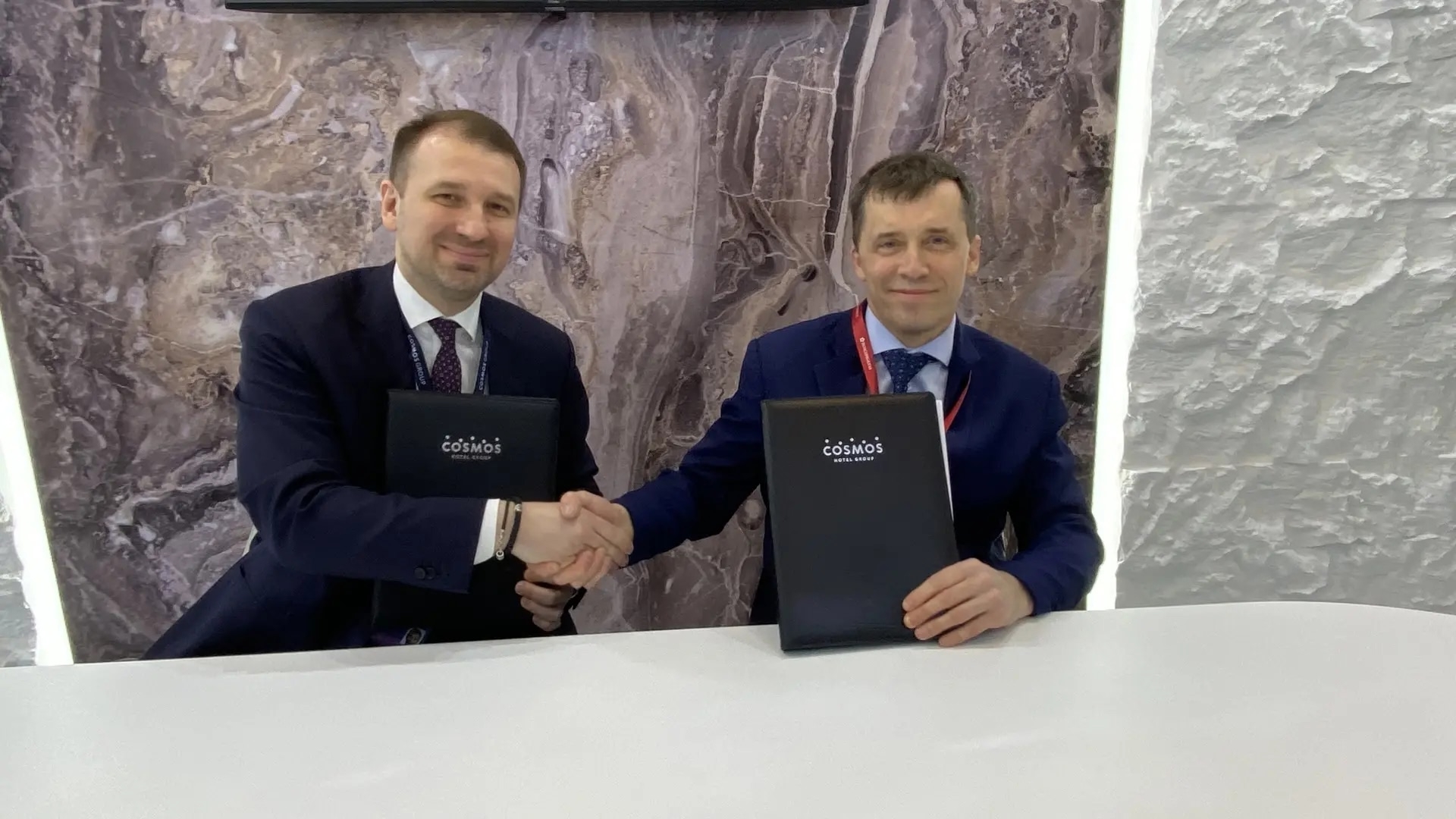 Путешествия без барьеров: ВОИ и Cosmos Hotel Group договорились о новых стандартах сервиса Путешествия без барьеров: ВОИ и Cosmos Hotel Group договорились о новых стандартах сервиса