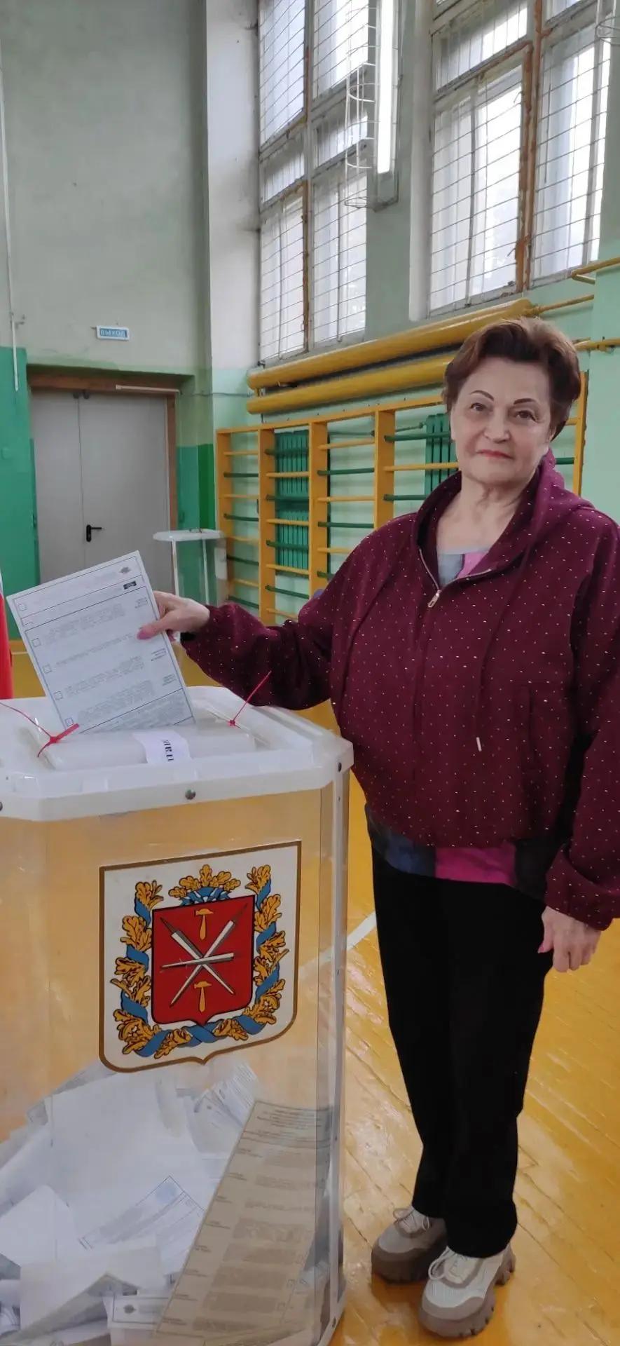 Начался третий день голосования. Начался третий день голосования.