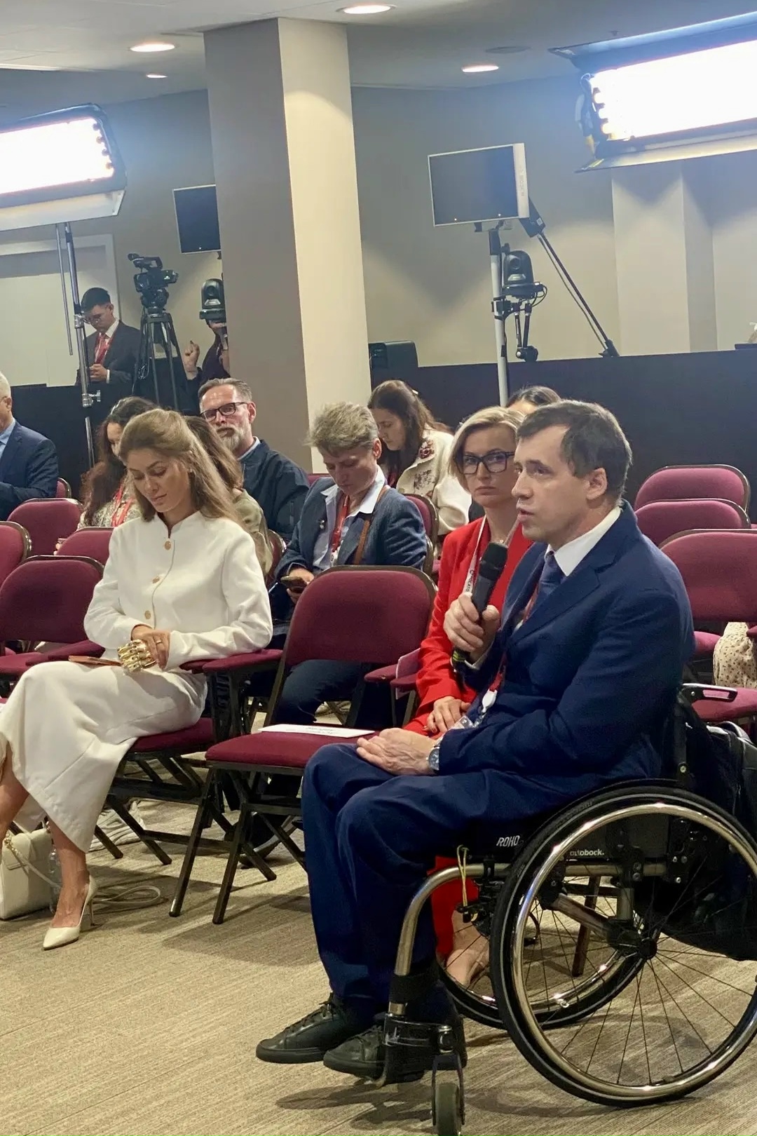 Председатель ВОИ Михаил Терентьев принял участие в деловой сессии «Инклюзия как стратегический ресурс: объединяя усилия государства, бизнеса и общества». Председатель ВОИ Михаил Терентьев принял участие в деловой сессии «Инклюзия как стратегический ресурс: объединяя усилия государства, бизнеса и общества».