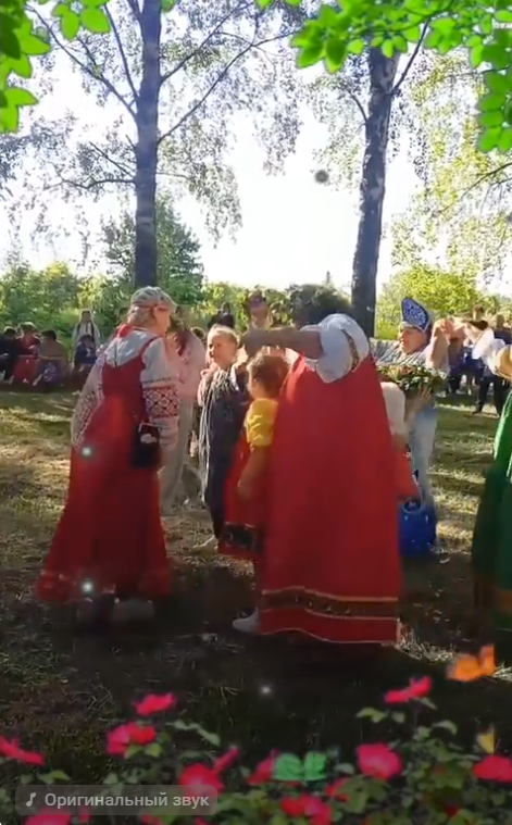 В селе Апухтино с размахом прошли Троицкие гуляния В селе Апухтино с размахом прошли Троицкие гуляния